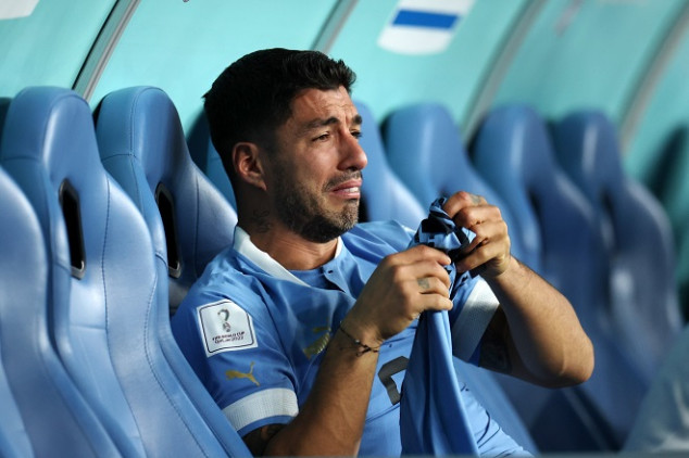 Suárez's tears go viral after Uruguay's WC exit