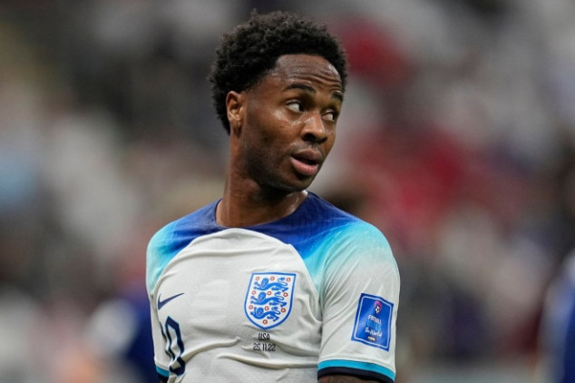 Sterling leaves England squad