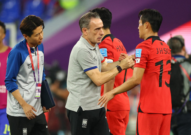 Korea Republic head coach Paul Bento resigns
