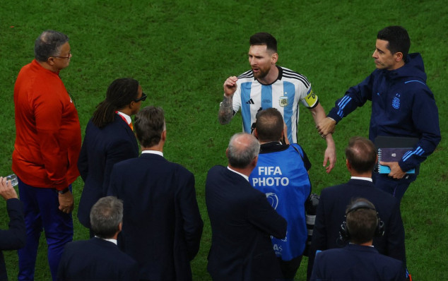 Messi reportedly insults Dutch player after win