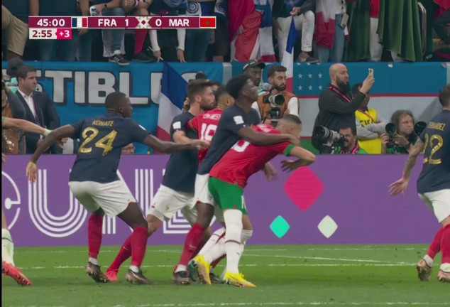 Penalty or no? Fans hit out at VAR for overlooking two first-half penalty shouts for Morocco :: Live Soccer TV