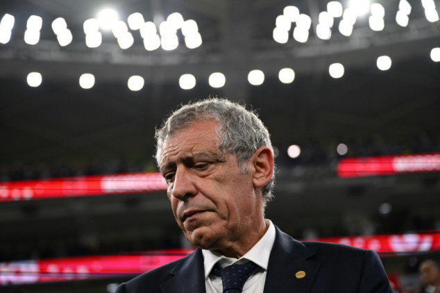 Santos quits as Portugal coach after World Cup shock