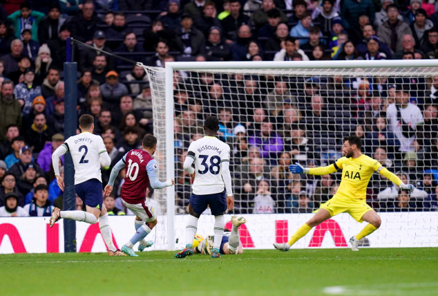 WATCH: Lloris and Kane mistakes cost Spurs win