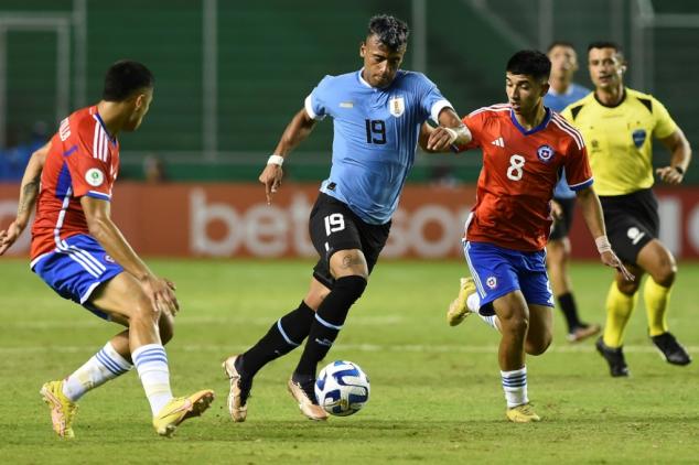 Uruguay brilla en su debut y Ecuador lidera el Grupo B del Sudamericano Sub-20