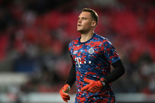 Neuer 'put personal interests' above Bayern, says sporting director