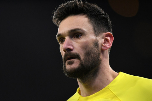 Lloris faces up to seven weeks out, says Spurs coach