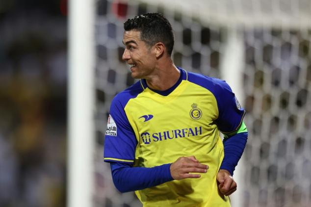 Cristiano Ronaldo marca quatro vezes em goleada do Al Nassr (4-0)