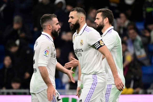 Benzema bags two penalties as Madrid defeat Elche
