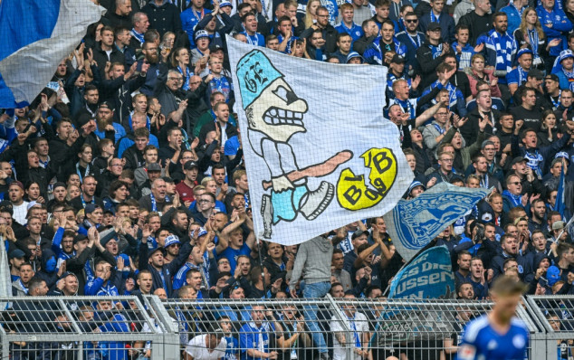 Four Schalke fans injured after violent attack