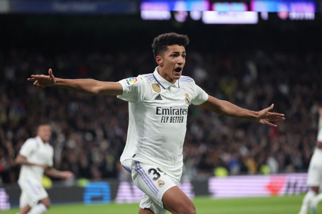 WATCH: Madrid youngster makes history in derby