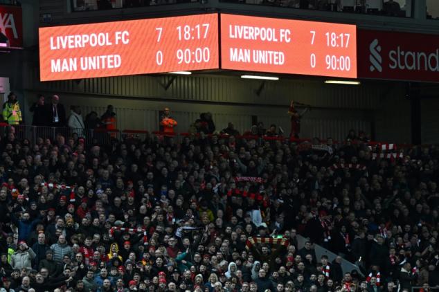 Liverpool aplica goleada histórica por 7 a 0 sobre o Manchester United