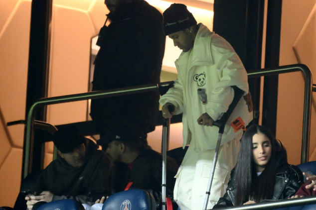 PSG's Neymar needs ankle surgery, out for up to four months