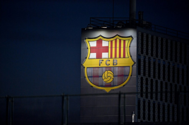 Barcelona charged with corruption in referee affair