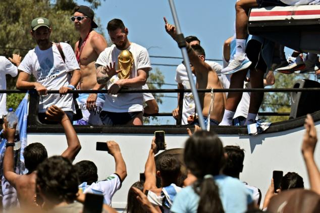 Argentina de Messi faz amistoso com Panamá no estádio Monumental lotado para comemorar o tri