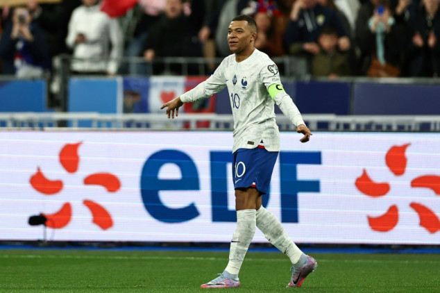França estreia nas eliminatórias da Euro com goleada (4-0) sobre a Holanda