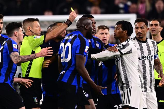 Italie: cris racistes envers Lukaku, le calcio toujours 