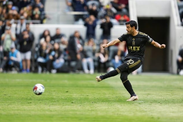 Vela strikes twice as LAFC beat Galaxy in MLS derby thriller