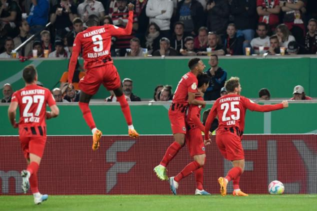 Eintracht remonta ante Stuttgart y será rival de Leipzig en final de Copa
