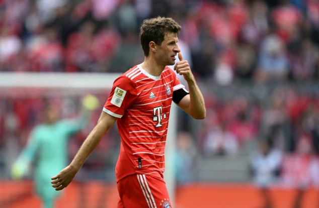 'Fantasy land': Mueller shuts down Bayern exit rumours