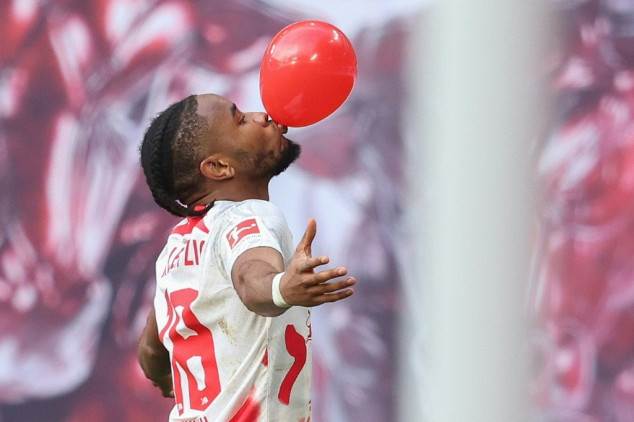 Nkunku lifts Leipzig to third with late comeback win over Bremen
