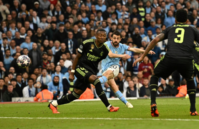 Silva sparkles as Man City deliver on defining night for Guardiola