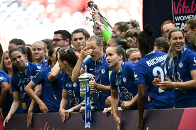 Eriksson and Harder to leave English women's champions Chelsea