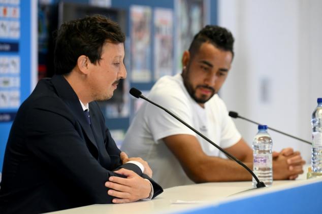 Olympique de Marselha anuncia saída do capitão Dimitri Payet