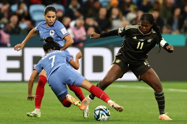 Shaw sent off as Jamaica hold France to scoreless draw
