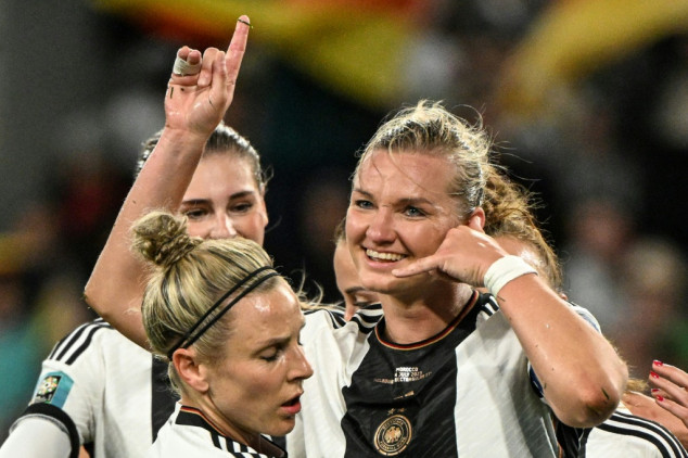 Popp bags brace as Germany smash Morocco 6-0 to start title bid
