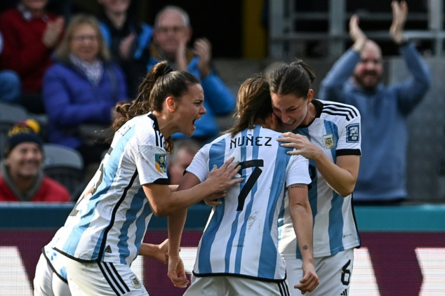 Argentina comeback denies South Africa first win at Women's World Cup
