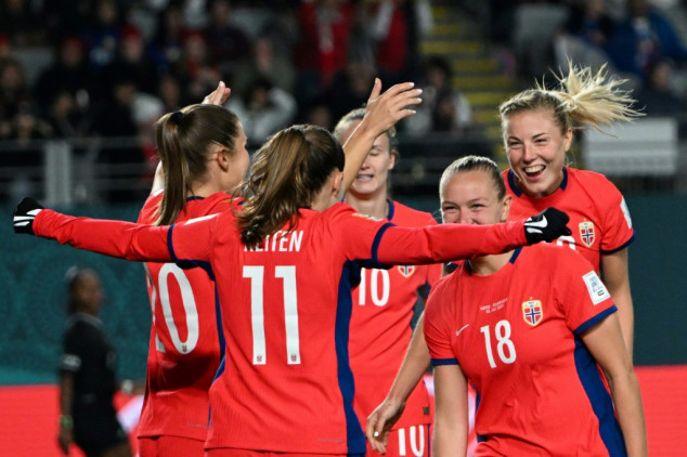 Rampant Norway, solid Swiss into World Cup last 16 as New Zealand exit