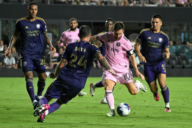 Orlando coach blasts ref and Messi 'circus' after derby defeat