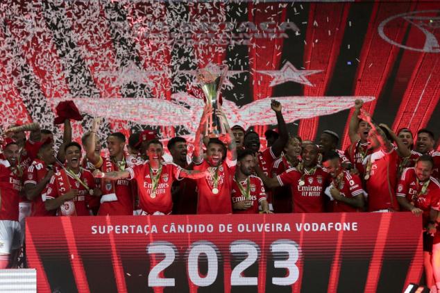 Benfica vence Porto (2-0) e conquista sua nona Supertaça de Portugal