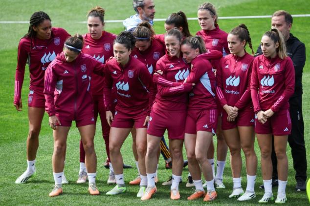 España e Inglaterra exponen su rivalidad en una histórica final del Mundial femenino