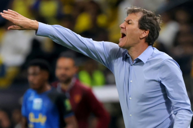 New boss Garcia plays down Napoli's Serie A title hopes