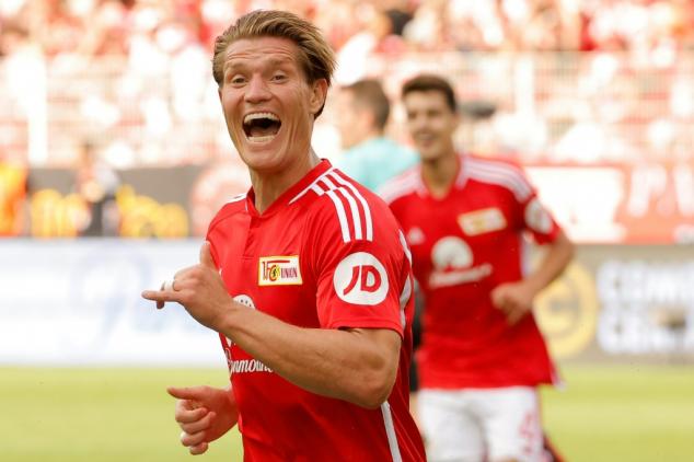 Behrens hat-trick fires stellar Union past Mainz
