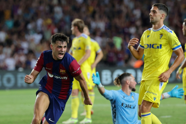 Pedri and Torres snatch Barca win over Cadiz in new home