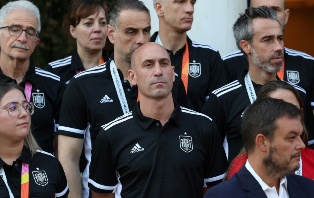 Fifa anuncia processo disciplinar contra Luis Rubiales