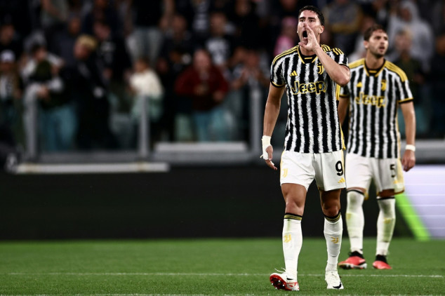 Juve held by Bologna, Lecce snatch dramatic draw at Fiorentina