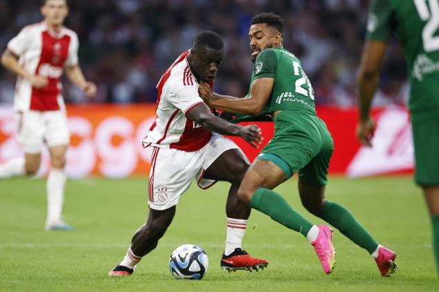 Ajax perde, mas se classifica para fase de grupos da Liga Europa