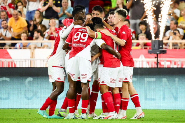 Monaco vence Lens (3-0) e é líder da Ligue 1