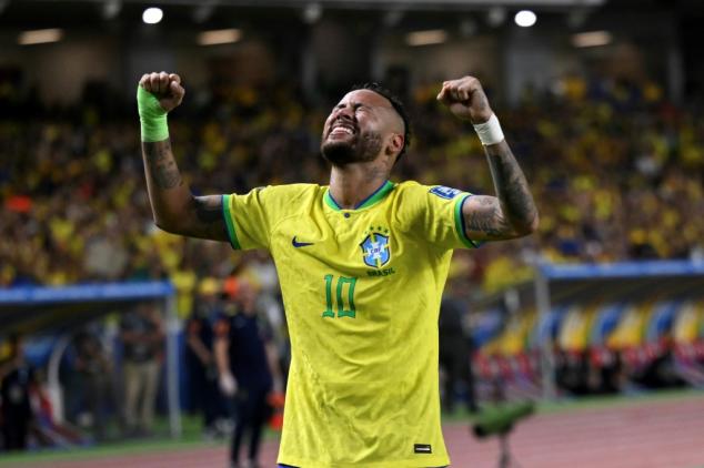 Neymar supera a Pelé como máximo goleador de la Seleção