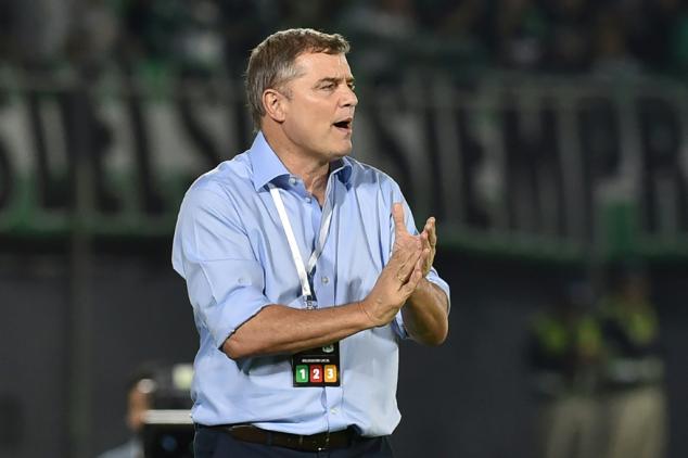 Santos demite técnico uruguaio Diego Aguirre