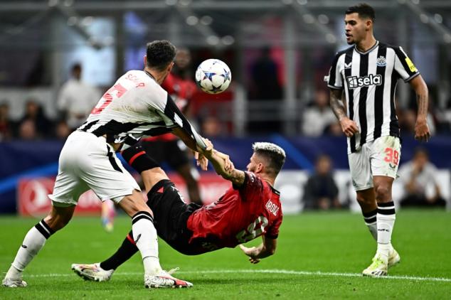 Milan empata com Newcastle (0-0) em casa na 1ª rodada da Liga dos Campeões