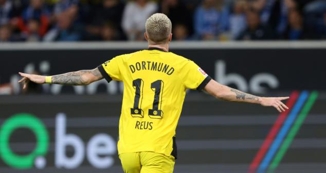 Borussia Dortmund resiste con diez ante el Hoffenheim y se coloca líder