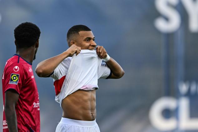 PSG empata sem gols com Clermont no Campeonato Francês