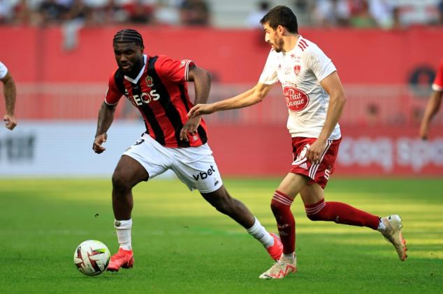 Ligue 1: Lyon continue de sombrer à Reims, Brest et Nice se neutralisent