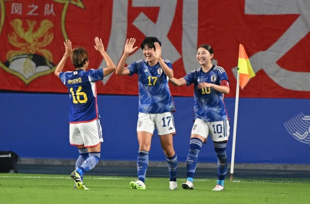Japan survive China fightback to set up North Korea football final