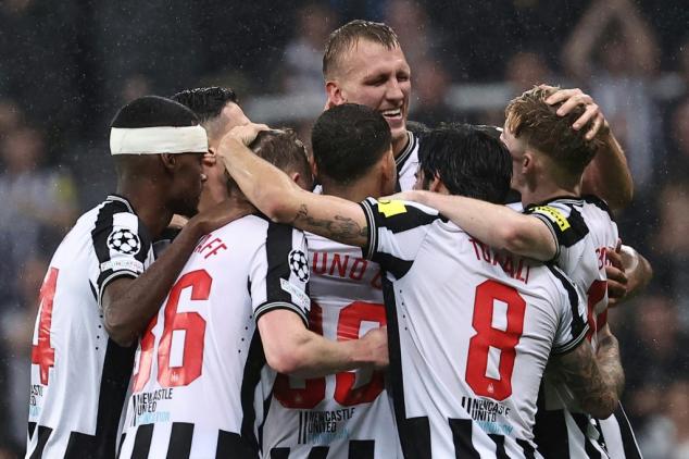 Newcastle goleia PSG e vira líder do grupo F na Champions