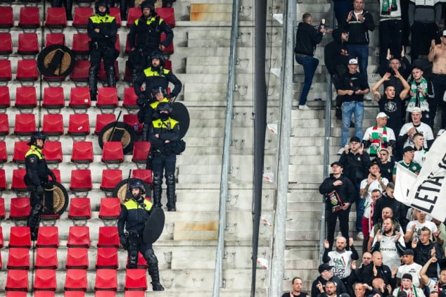 Dutch-Polish spat after Legia Warsaw footballers held